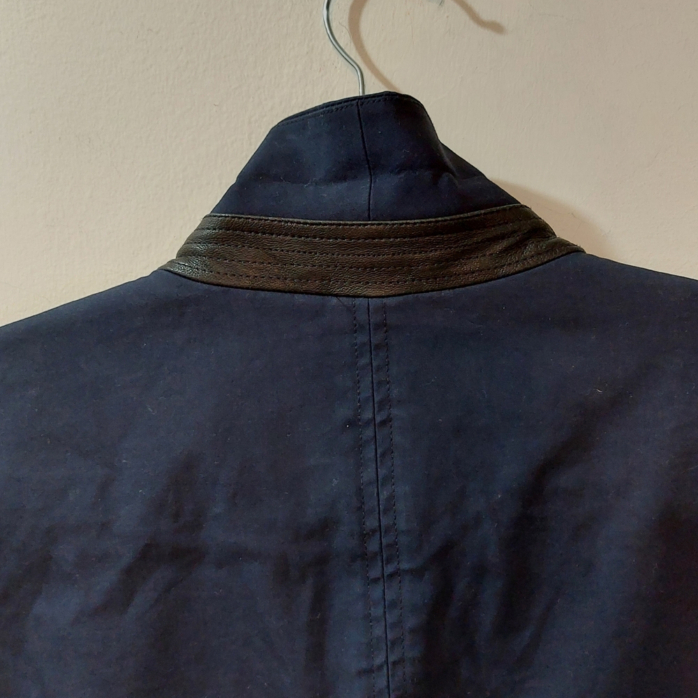 Vince Navy Zip-Front Lightweight Jacket - Picture 3 of 14